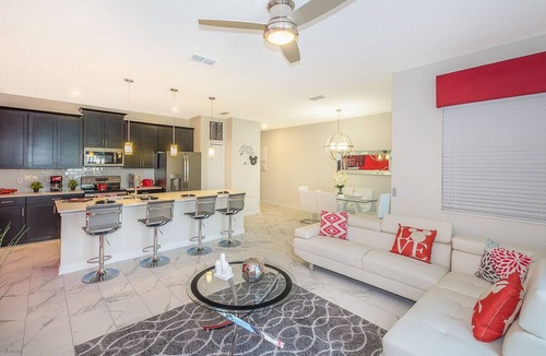 Kissimmee Ski Chalet | Elegant Townhouse 4Beds/3Baths/Pool/18 Min Disney