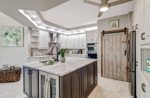 Fort Myers Condo | Elevated Colonial Country Club Active, Social Lifestyle! Stunning End-Unit Ground-Floor Retreat!
