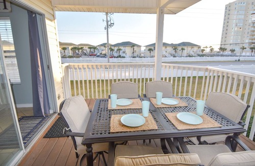 Holiday Isle Apartment | Emerald Escape I - 2BR SPC Beach Walk