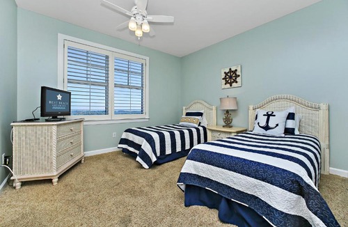 Silver Sands Beach Apartment | En Soleil 1111 East