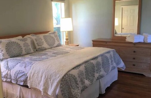 Green Cove Springs House | ENCHANTED OAKS ESTATE-Guest House-Private 5 Acre Riverfront Estate-WEDDINGS-DOCK