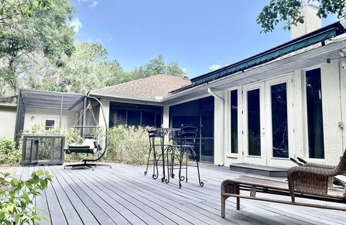 Wimauma Villa | Enchanting Nature Bungalow: Spacious Ecofriendly Home, Wildlife Abounds, 3 acres