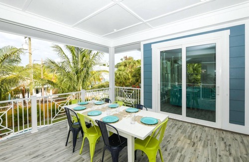 Anna Maria Villa | Endless Summer by AMI Locals