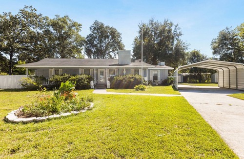 Kingsland House | Enjoy Southern Hospitality in Kingland Georgia, Bring Pets, Plenty Parking