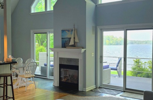 Broadalbin House | Enjoy the Leisurely Camp Life - Galway Lake Spacious Waterfront Home