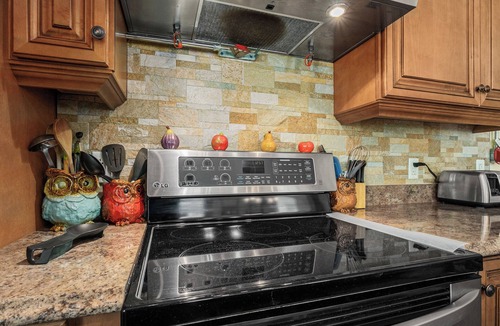 Flagler Beach Resort | Entire house Flagler Beach 24P Pool Family River