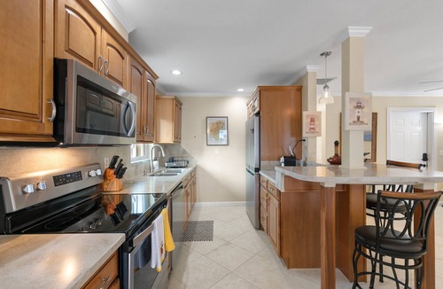 Caloosahatchee House | Entire Waterfront Duplex - Pool & Spa - 4BR/4BA