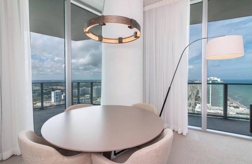 Hollywood South Central Beach Condo | Escape to Luxury! Hyde Resort : Ocean Views, Full Amenities & Unbeatable Price!