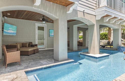 Holiday Isle House | Esmeralda At Destin Pointe Resort