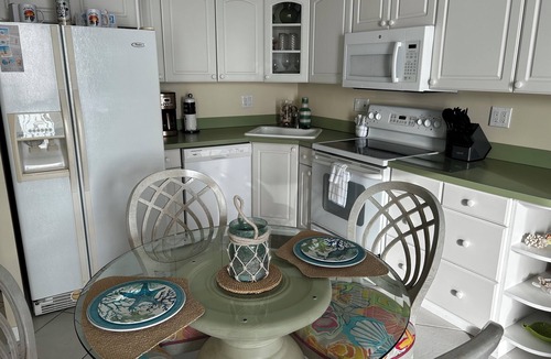 South Island Condo | Estero Beach & Tennis, 9th Floor, Direct Gulf View! Gorgeous Sunsets! On Beach!