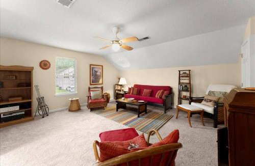 Belmont House | Ethnic Inspired Stonecrest Retreat Spacious Home Sleeps 8
