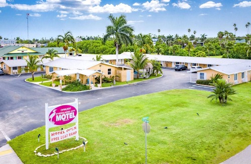 Everglades City Hotel | Everglades City Motel - Queen Efficiency Room