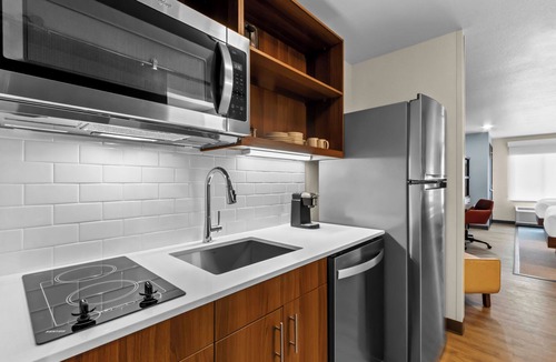 Ocala Apartment | Everhome Suites Ocala I-75 North