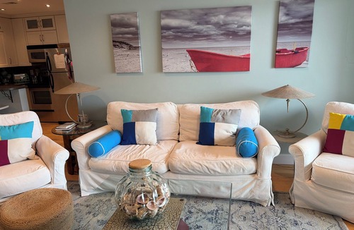 Port Clinton Condo | >Exceptional Updated Condo w Waterfront Views All Rooms-Walk to Town, Ferry<