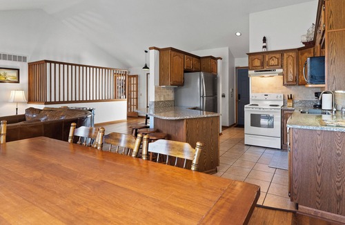 Spring Lake House | Experience lakeside luxury at Sunset Cove, a spacious 5-bedroom home