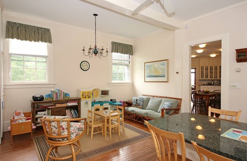 Saunderstown House | Experience Unforgettable Rhode Island Adventure-On Us. See our offers below.