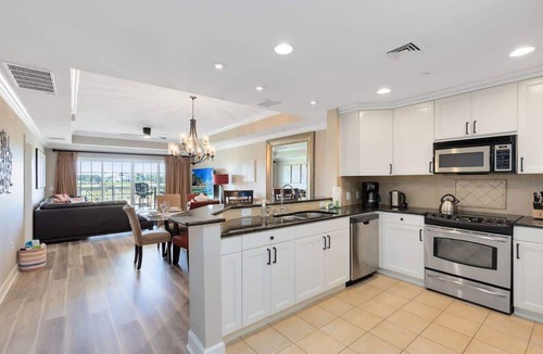 Reunion Condo | Exquisite 3rd floor condo w/phenomenal golf views