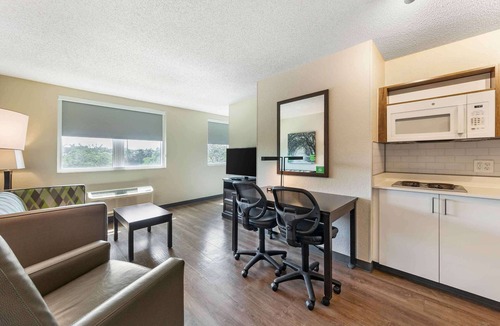 Doral Hotel | Extended Stay America Premier Suites - Miami - Airport - Doral - 25th Street