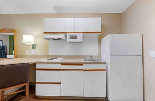 Orlando Hotel | Extended Stay America Select Suites Orlando Southpark