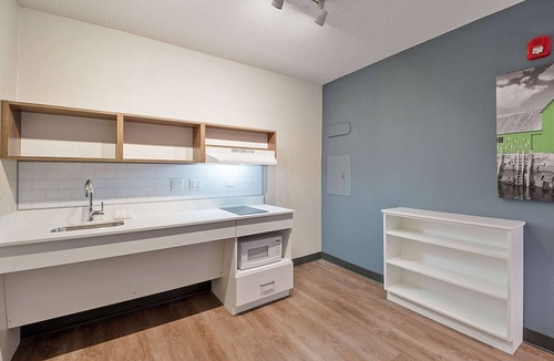 Ludlam Hotel | Extended Stay America Suites Miami Airport Blue Lagoon
