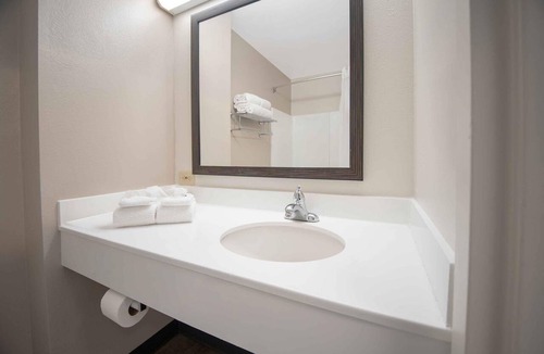 Southbank Hotel | Extended Stay America Suites Jacksonville Riverwalk Conv Ctr
