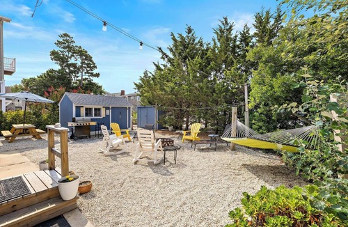 Surf City House | EZ WALK 2 BEACH & EATS 2 OFF BAY BIKES BADGES FIREPIT GAME ROOM TOWELS & LINENS!