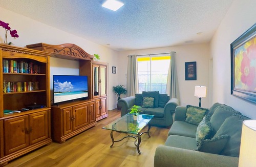 Sunset Ridge Villa | Fabulous 5BR family home with private pool and games room in a quiet community
