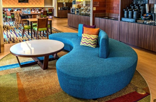 Florida Center Hotel | Fairfield Inn and Suites by Marriott Orlando Near Universal Orlando