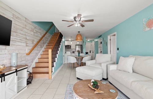 Upper Grand Lagoon Villa | Fairways & Sun Rays-4239 Bay Point-Golf Views & Marina Access