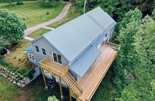 Cleveland House | Fairytale Forest Estate 47 private acres, 8 bedrooms, 3.5 bath, 2 full kitchens