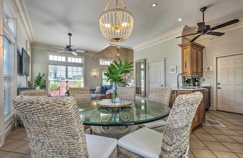Miramar Beach House | Fall and Winter Price Drop/2-Min Walk to Beach–No Streets to Cross+ Beach Gear