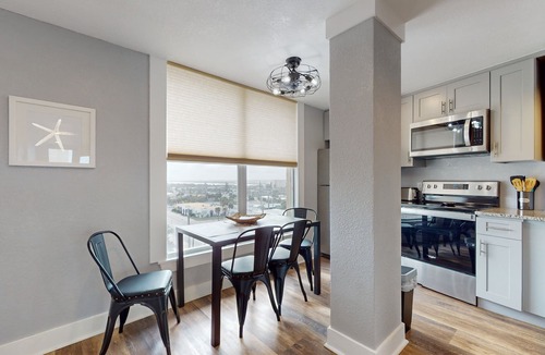 Ocean View Halifax Estates Condo | Family-Friendly Condo w/Balcony, Beach Access & Walkable Dining