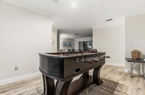 Westlake Village Villa | Family-Friendly 4BR Getaway Saltwater pool