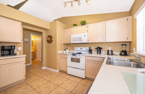 Clear Creek Villa | Family-Friendly 5 Bedrooms, with Games Room/Pool Heat Included