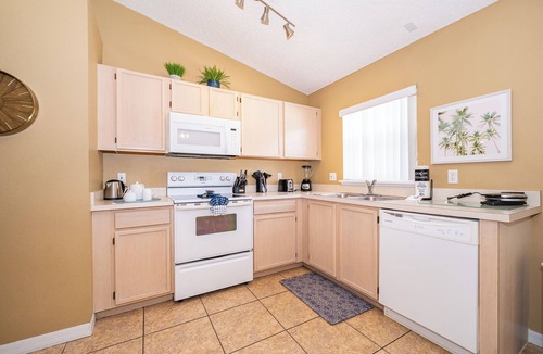 Clear Creek Villa | Family-Friendly 5 Bedrooms, with Games Room/Pool Heat Included