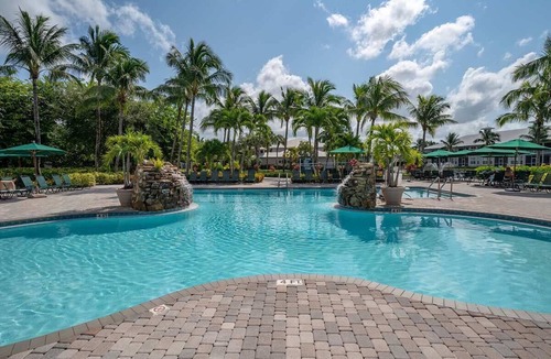 Naples Condo | Family Friendly Condo at Lely Golf Resort Discounted golf & preferred tee times!