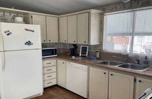 Kissimmee Cottage | Family-Friendly Cottage Near Disney with Pool, Playground & Resort Amenities