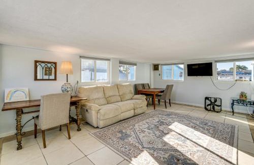 Englewood South House | Family-Friendly Englewood Rental w/Canal Views!