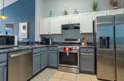 Indian Ridge House | Family-Friendly Pool Home Near Disney, Sleeps 10