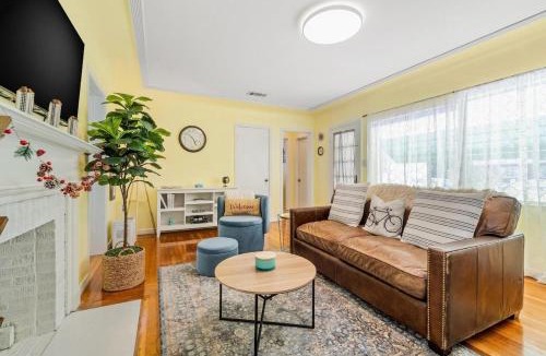 Redington Beach House | Family Fun at Nonna's Beach Cottage! Enjoy the Sunshine with a Short Walk to the Beach and cool off in the Small Pool!