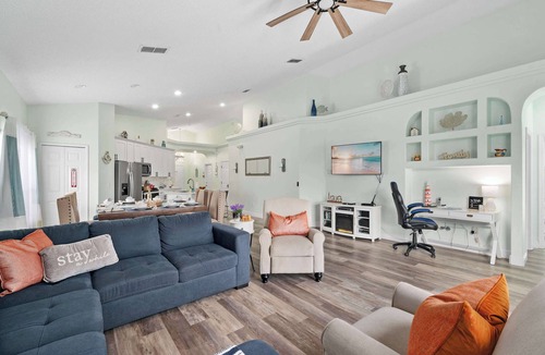 Four Corners House | Family home near Disney w/pool & BBQ
