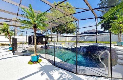 Ocala House | Family Oasis 12 Guests Pool Game Room BBQ