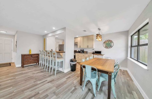 El Centro Beach House | Family PCB Home 7Min Walk To Beach W Game Room For 12