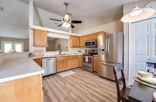 Green Cove Springs House | Family Pet-Friendly 3BR w/Private Fenced Yard, Firepit & 1 Mile to Spring Park!
