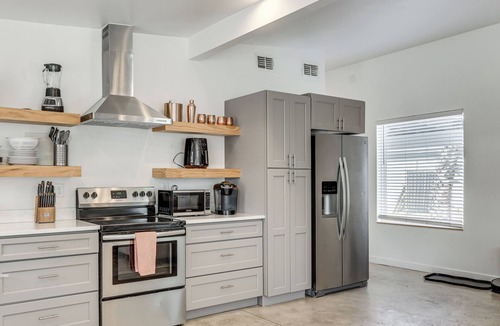 Northside House | Family & Pet-Friendly Jacksonville Escape w/Yard