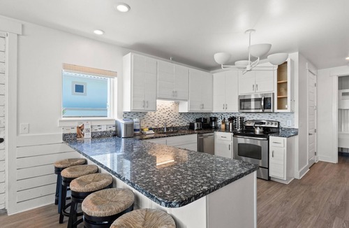 Bahama Beach House | Family Tides B - Luxury Beachfront Home with Panoramic Gulf Views, Sleeps 20