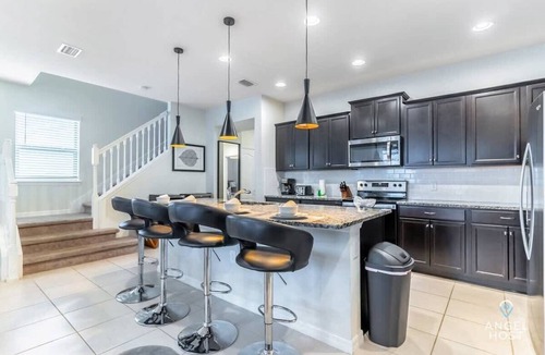 Four Corners House | Family Townhome: Pool, Lazy River & Near Disney