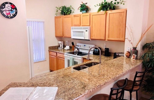 Kissimmee House | Family Vacation Resort with SPA near Orlando Parks & International Airport.