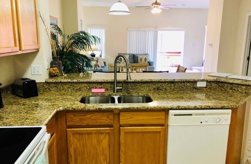Kissimmee House | Family Vacation Resort with SPA near Orlando Parks & International Airport.
