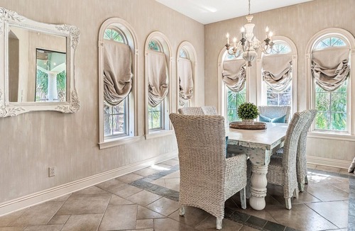 St. Tropez House | Fanta Sea~ 3Br/3Ba ~ Minutes to the beach ~ Private Home
